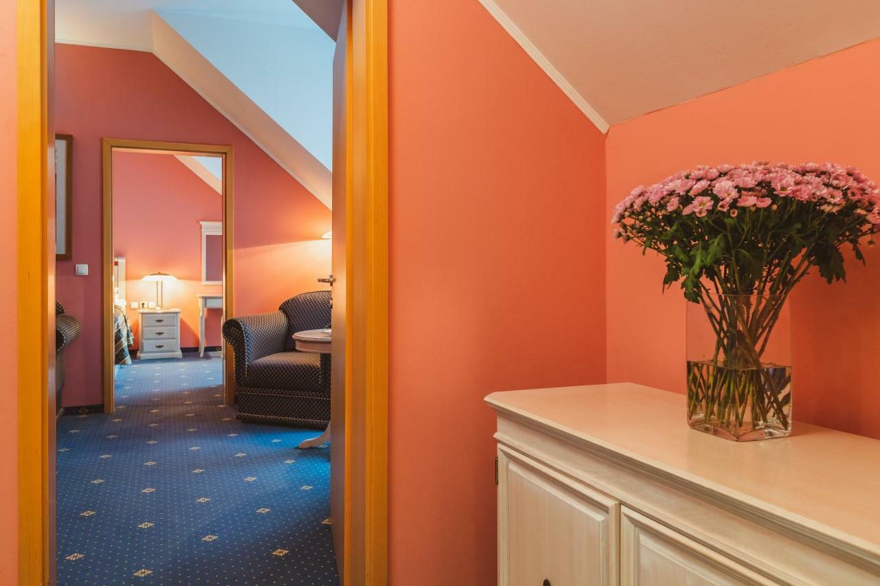 Ramada Hotel & Suites Kranjska Gora Zewnętrze zdjęcie